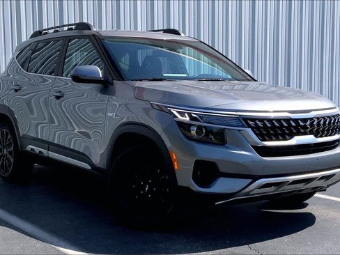 Used 2023 Kia Seltos Nightfall Edition AWD/4WD image 31