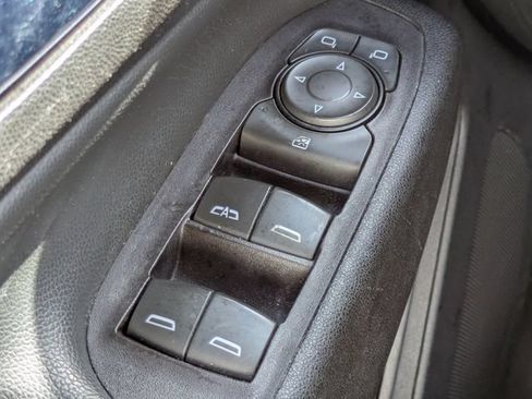 Used 2020 Chevrolet Equinox Premier FWD image 23