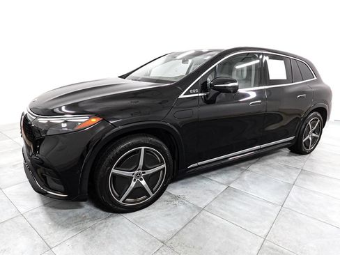 Used 2023 Mercedes-Benz EQS 580 4MATIC SUV image 4