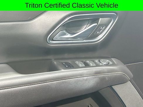 Used 2023 GMC Yukon XL AT4 image 19