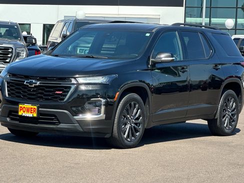 Used 2022 Chevrolet Traverse RS w/ LPO, Cargo Package AWD/4WD image 8