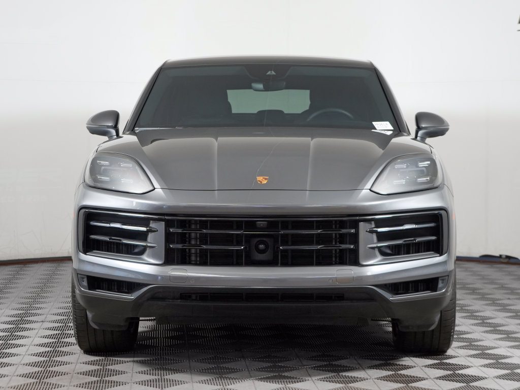 Certified 2024 Porsche Cayenne Coupe w/ Premium Package Plus AWD/4WD image 10