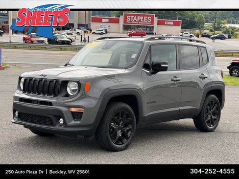 Used 2022 Jeep Renegade Altitude w/ Convenience Group AWD/4WD image 1