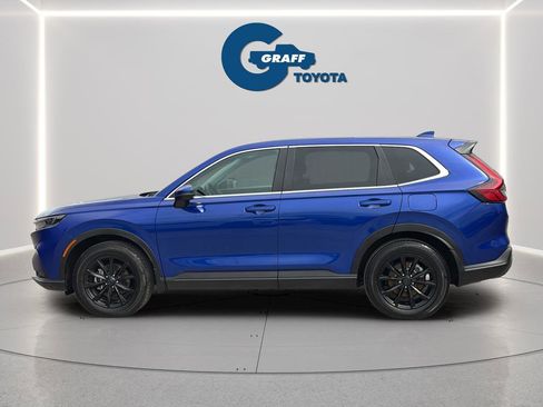 Used 2024 Honda CR-V EX-L image 3