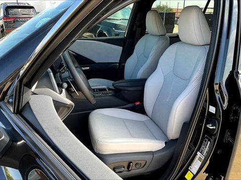 New 2026 Lexus TX 350 AWD image 9