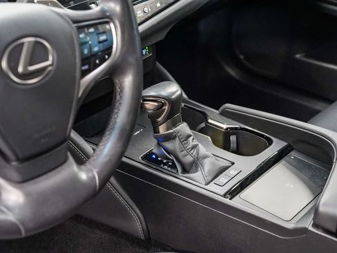 Used 2024 Lexus ES 300h w/ Premium Package FWD image 24