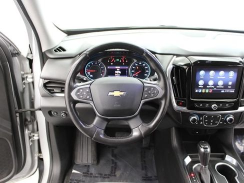 Used 2020 Chevrolet Traverse LT FWD image 28