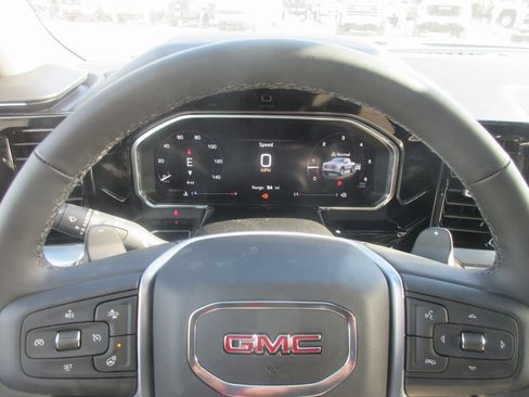 New 2026 GMC Sierra 1500 Elevation image 18