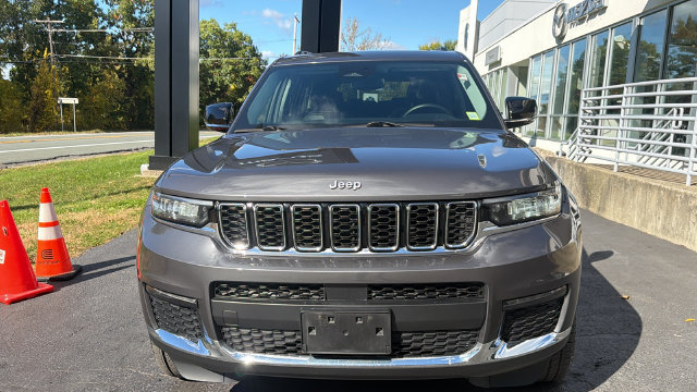 Used 2021 Jeep Grand Cherokee L Limited AWD/4WD image 2