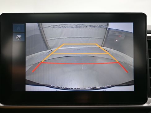 Used 2024 Hyundai Venue SEL image 17