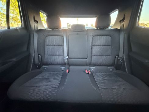 Used 2025 Chevrolet Equinox LT image 38