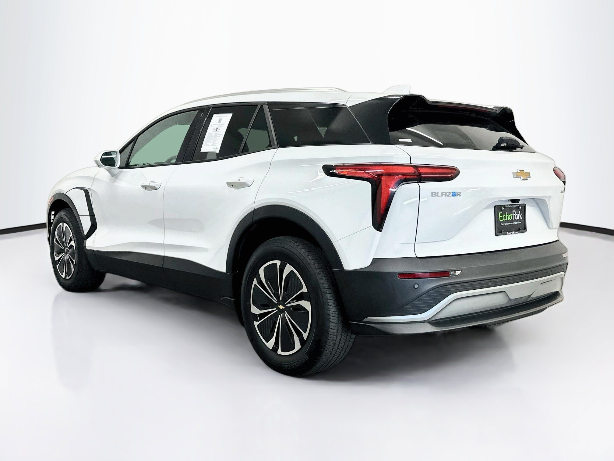 Used 2024 Chevrolet Blazer EV LT AWD/4WD image 5