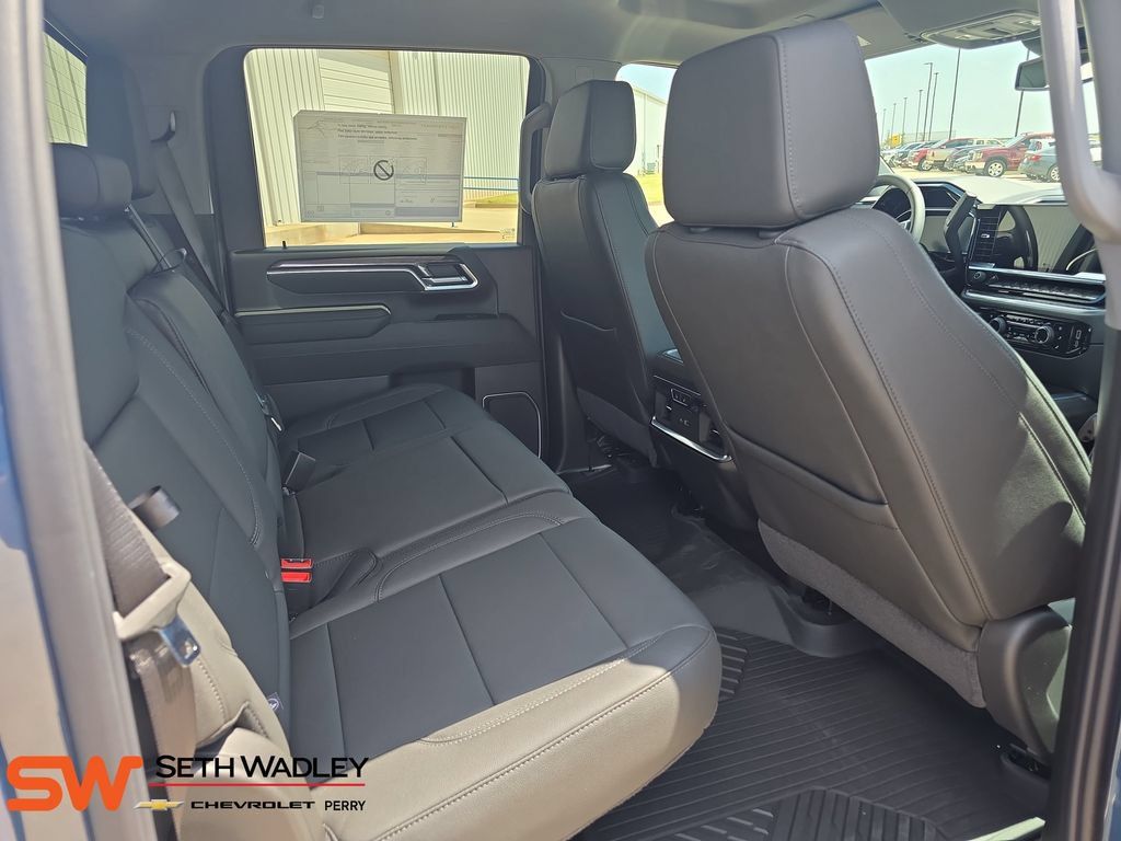 New 2026 Chevrolet Silverado 2500 LTZ w/ LTZ Plus Package AWD/4WD image 12