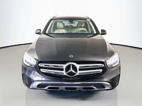 Used 2021 Mercedes-Benz GLC 300 image 2
