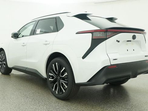 New 2026 Toyota bZ FWD image 21