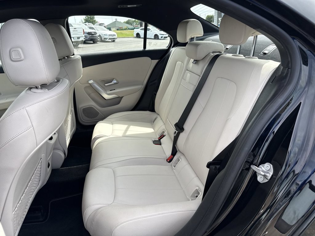 Used 2022 Mercedes-Benz A 220 4MATIC image 19