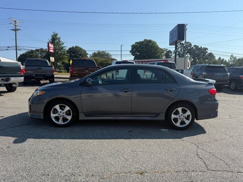 Used 2011 Toyota Corolla S FWD image 4