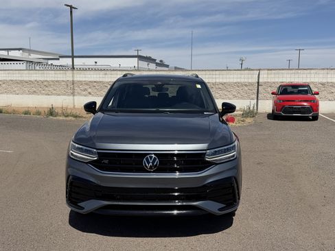 Used 2023 Volkswagen Tiguan SE R-Line image 7