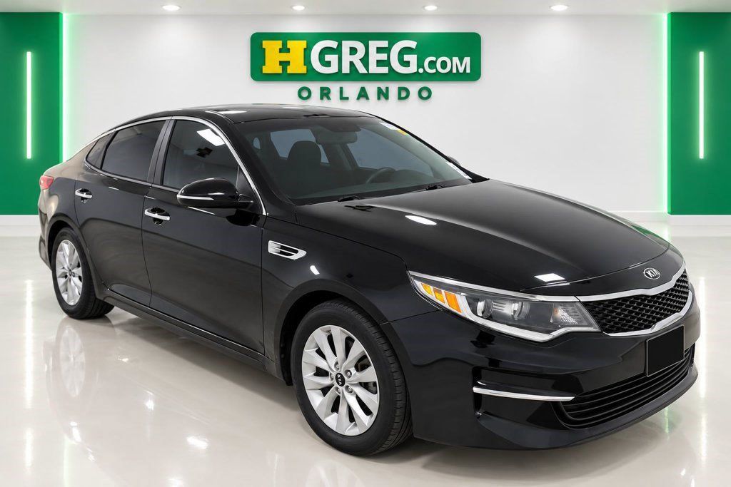 Used 2018 Kia Optima LX w/ 17" Alloy Wheels Package FWD image 4