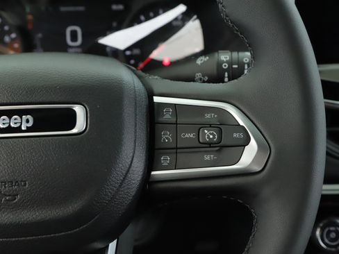 New 2026 Jeep Compass Limited image 9