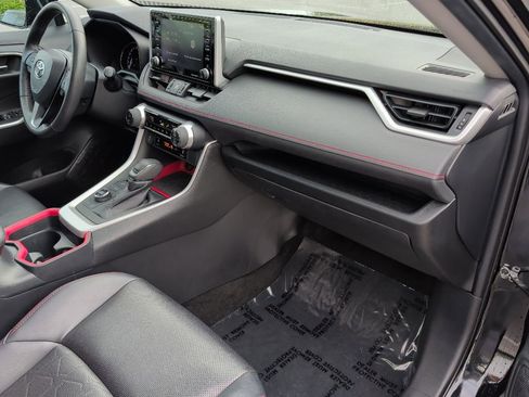 Certified 2020 Toyota RAV4 TRD Off-Road w/ TRD Off-Road Weather Package AWD/4WD image 28