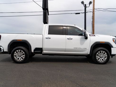 Used 2021 GMC Sierra 2500 Denali w/ Denali Ultimate Package AWD/4WD image 9