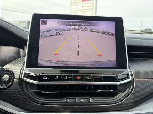 Used 2025 Jeep Compass Trailhawk w/ Trailhawk Elite Group image 26