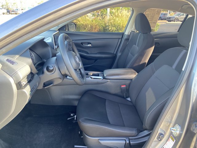 Used 2025 Nissan Sentra SV FWD image 31