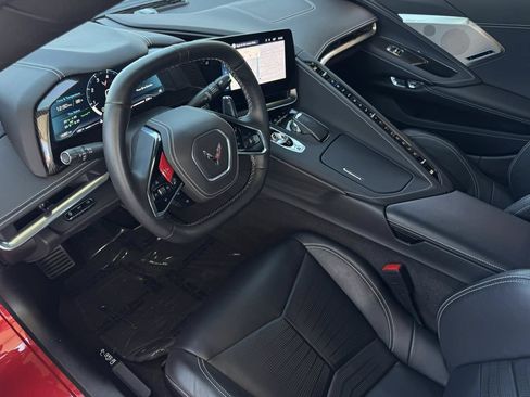 Used 2025 Chevrolet Corvette Stingray Preferred Cpe w/ Z51 Performance Package RWD image 16