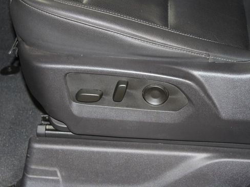 Used 2024 GMC Sierra 1500 SLT image 23