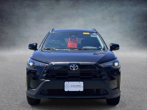 Used 2026 Toyota Corolla Cross LE FWD image 6