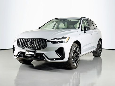 New 2026 Volvo XC60 T8 Ultra w/ Protection Package Premier AWD/4WD image 3