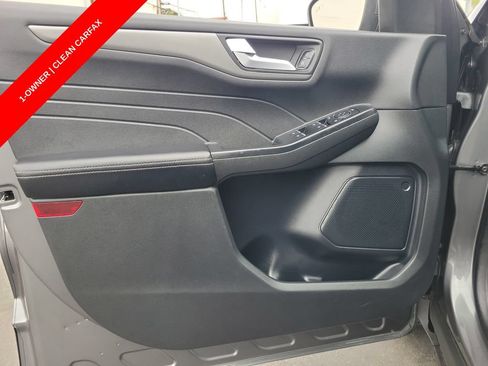 Used 2025 Ford Escape SE FWD image 22