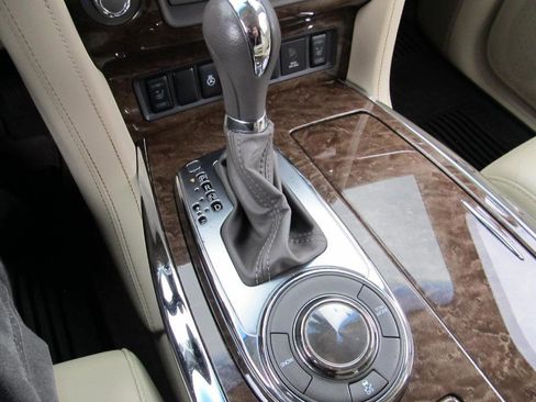 Used 2017 INFINITI QX80 2WD w/ Driver Assistance Package image 71