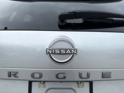 Certified 2024 Nissan Rogue SV AWD/4WD image 20