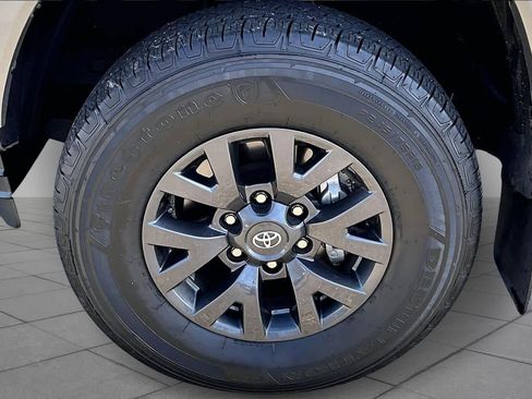 Certified 2023 Toyota Tacoma SR5 image 10