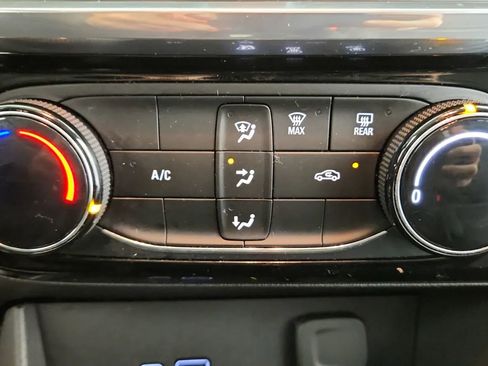 Used 2024 Buick Encore GX Sport Touring image 30