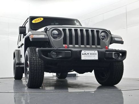 Used 2018 Jeep Wrangler Unlimited Rubicon AWD/4WD image 37