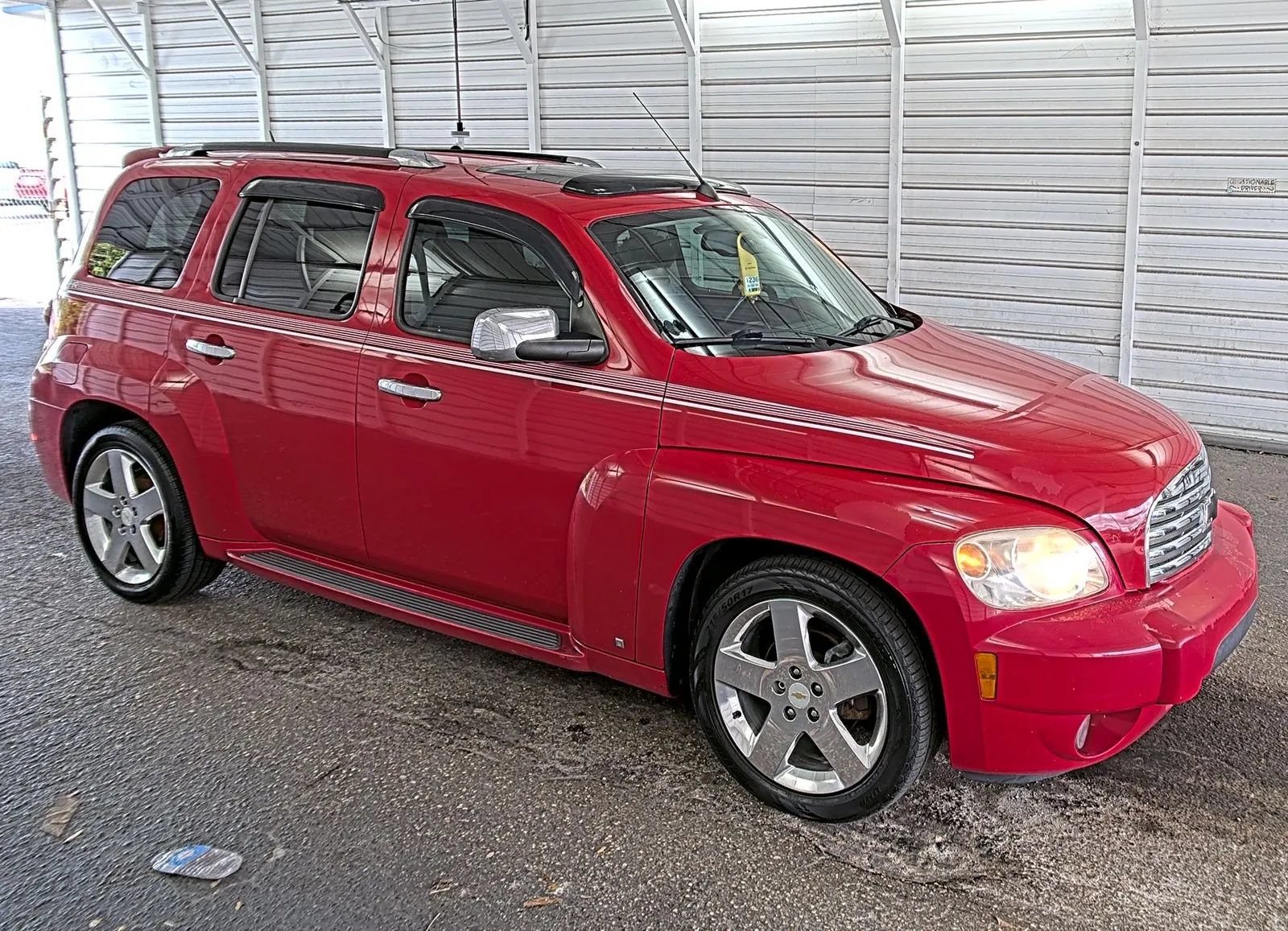 Used 2008 Chevrolet HHR LT w/ LT Preferred Equipment Group FWD image 2