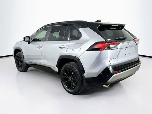 Used 2025 Toyota RAV4 XSE AWD/4WD image 4