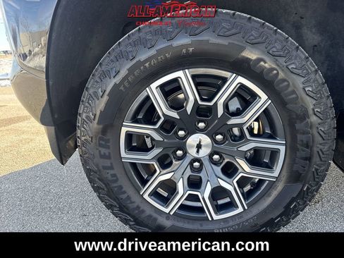 Used 2023 Chevrolet Colorado Z71 image 32