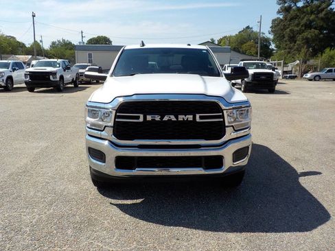 Used 2022 RAM 2500 Tradesman w/ Chrome Appearance Group image 9