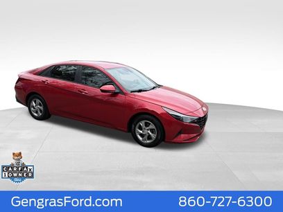 Used 2021 Hyundai Elantra SE w/ Cargo Package