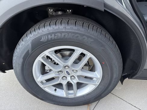 New 2026 Ford Explorer Active w/ Active Comfort Package RWD image 28