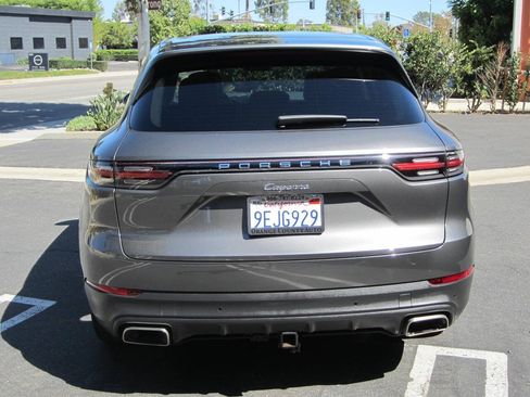 Used 2019 Porsche Cayenne AWD/4WD image 5