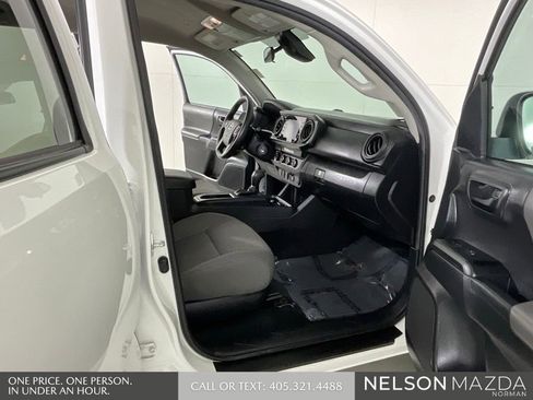 Used 2022 Toyota Tacoma SR AWD/4WD image 14