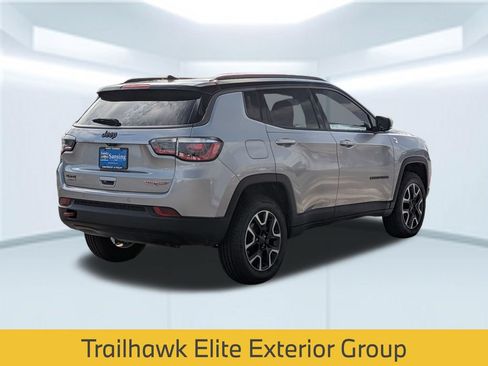 Used 2021 Jeep Compass Trailhawk w/ Sun and Sound Group AWD/4WD image 6