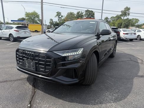 Used 2023 Audi Q8 Prestige w/ Prestige Package AWD/4WD image 2