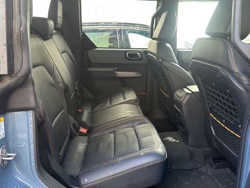 Used 2023 Ford Bronco Badlands image 13