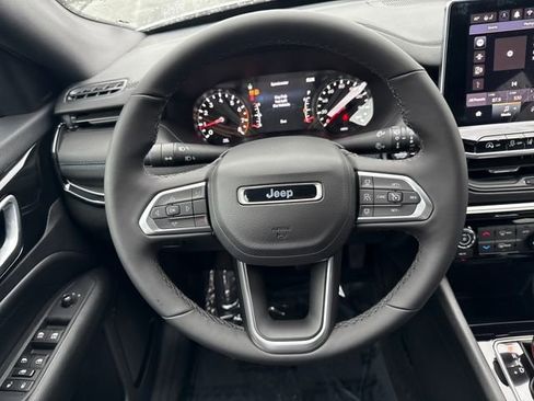 New 2026 Jeep Compass Limited image 18